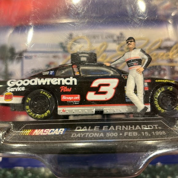 Hasbro Winner’s Circle Dale Earnhardt Victory Celebration Daytona 500 Car - Picture 3 of 4